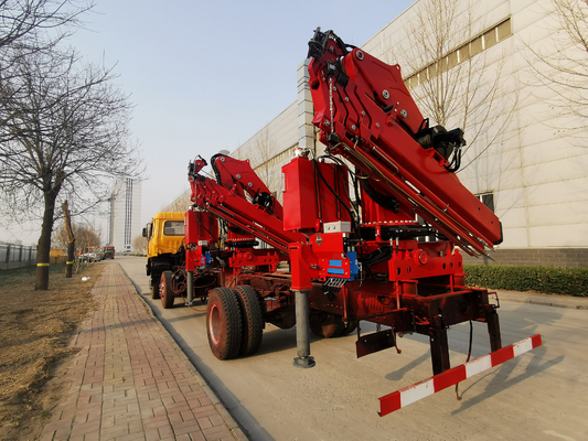 Remote controlled 7 ton crane with a additional winch for fire trucks